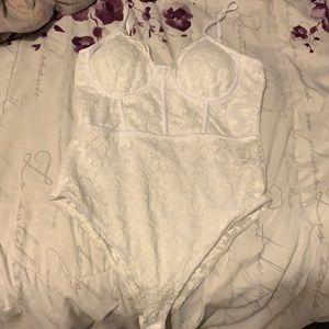 White lace body suit